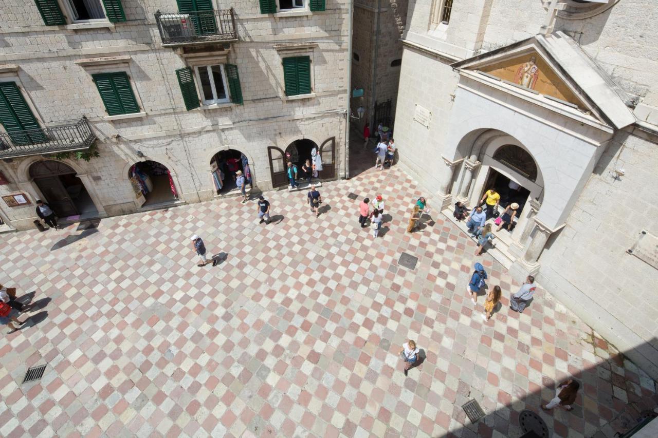 Centrum Hostel Kotor Exterior foto